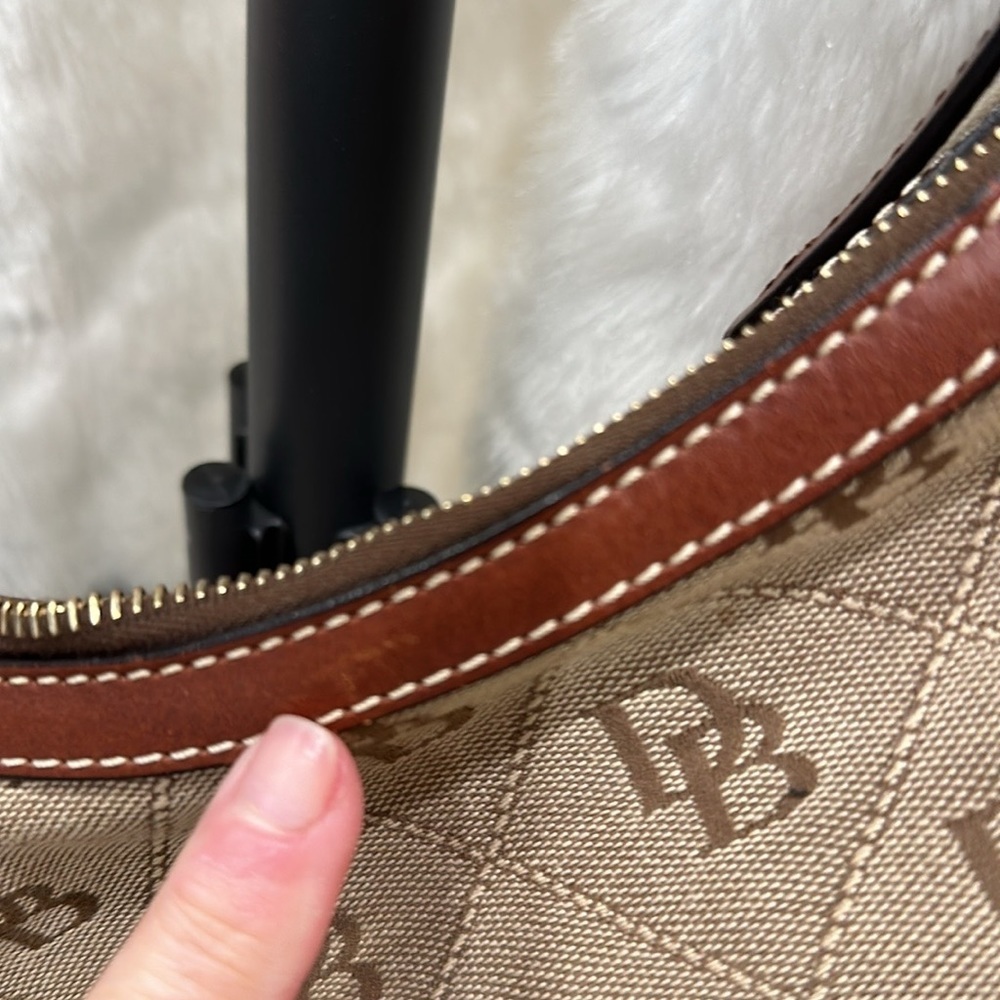 Dooney and bourke ladies shoulder bag in brown - Picture 12 of 12